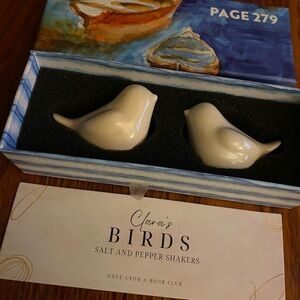 Clara’s BIRDS Salt And Pepper Shakers Once Upon a Book Club New in Box